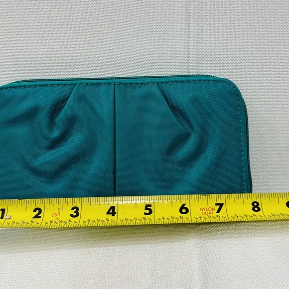 Travelon Zip Around RFID Blocking Wallet Aqua Turquoise 8" x 4" NEW Condition - Picture 7 of 8